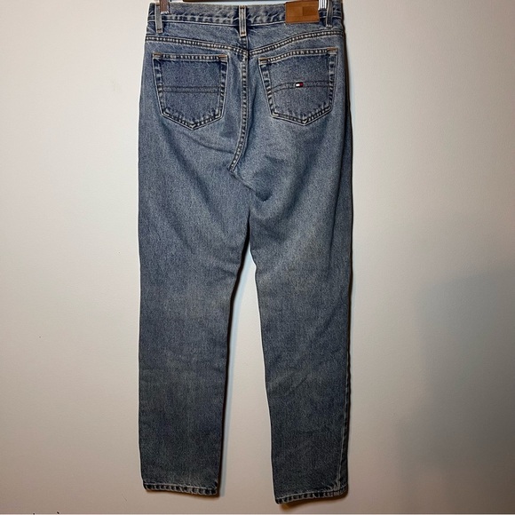Vintage Tommy Hilfiger Jeans Women’s size 4 (28x31) Med Wash Straight Leg 90’s - Picture 4 of 8